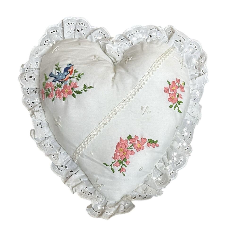 Vintage Pillow Heart Shape Lace Cottagecore Home‎ Decor 13"x13" English Cottage